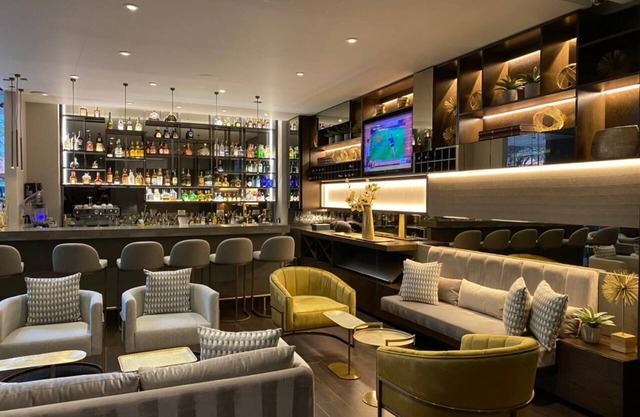 SPECTACULAR APARTMENT AREA 93 WITH BALCONY