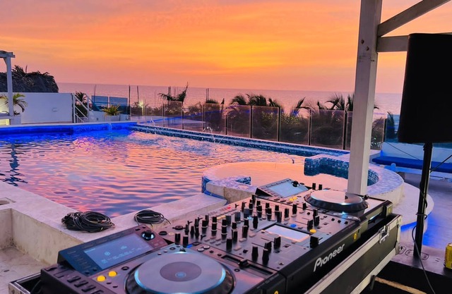 Spectacular beachfront villa