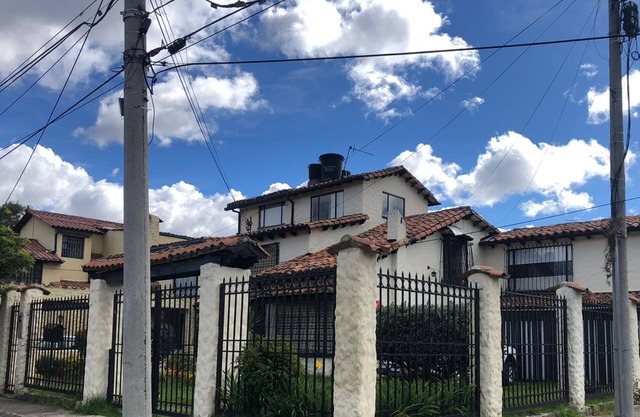 Spectacular country house in the best sector of Bogota!