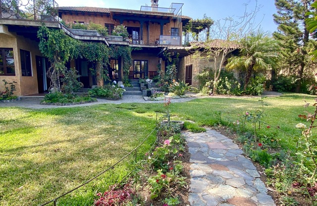 Spectacular Mountainside Villa Near Antigua
