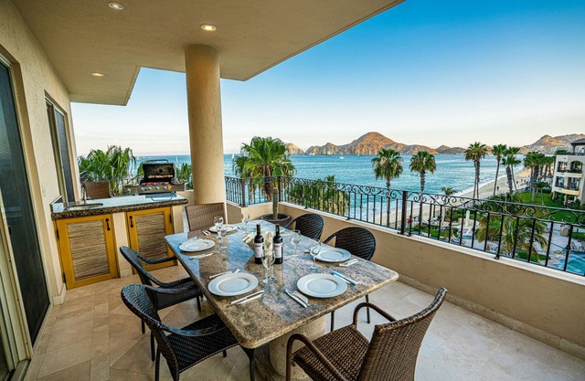Spectacular OCEANFRONT - 2 Bedrooms, 4th Floor, Medano Beach & Lands End Views!