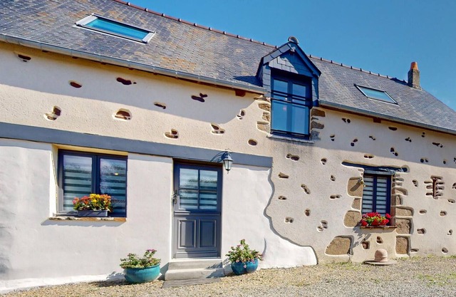 Spend a relaxing time in an ideal location for outdoor activities.