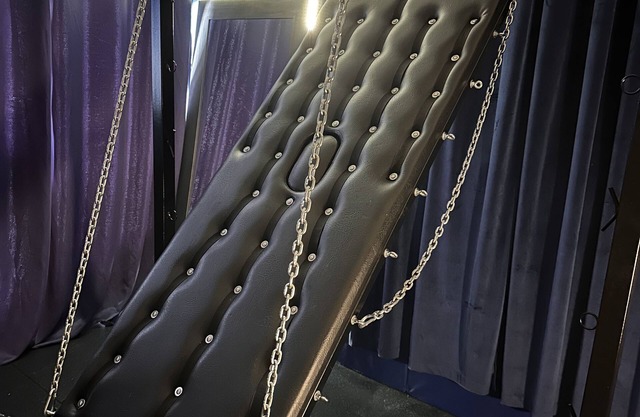 Spicy Stay and Play in the Heart of Paris