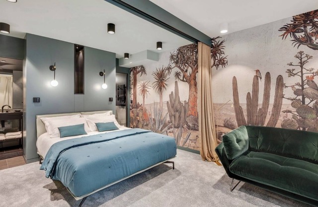 Splendid 52m2 connected apartment in Montmartre