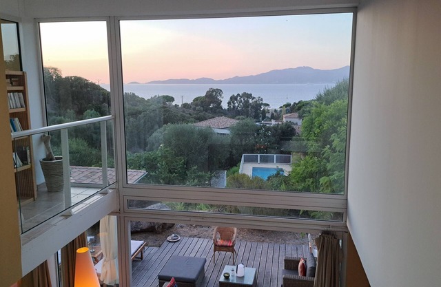 Splendid contemporary house with sea view - swimming pool - 3 bedrooms