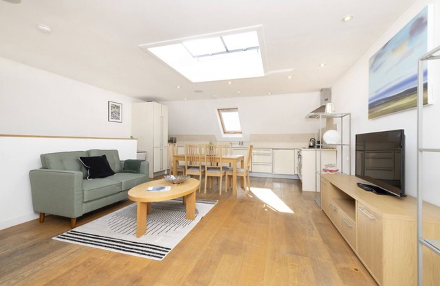 Splendid Flat near Edinburgh Castle