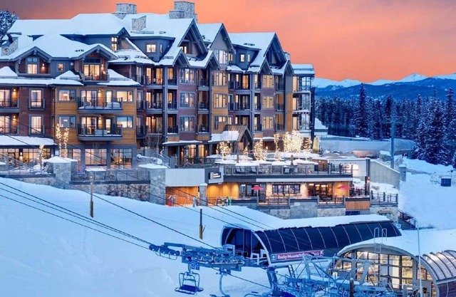Spring Break Luxury Ski-in, Ski-out Resort - Best Location in Breckenridge!