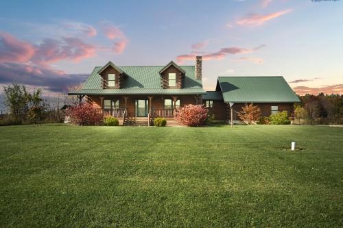 Sprinkle Bottom Lodge cabin