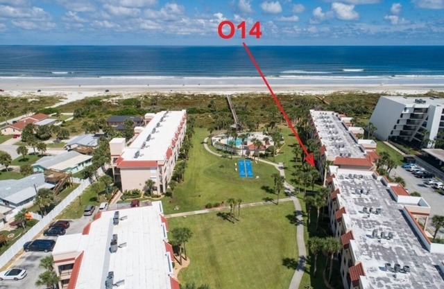 St. Augustine Beach, Florida: 2 bed/2 bath (Beachfront PetFriendly Free Parking)