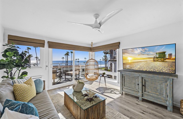 Starfish welcomes you with views of the ocean, pier & sand.
