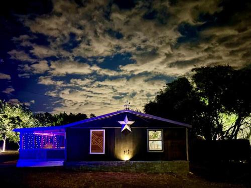 Stargaze at Orion OldStickRanch35milesNWofAustin