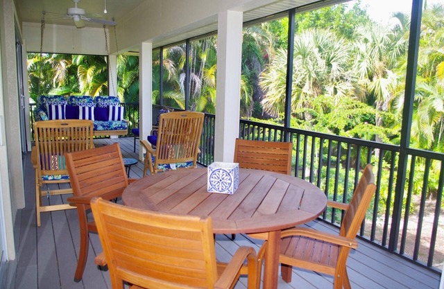 Stay at the gorgeous Chez Shells & find seashells! 71 yards to beach - heated...