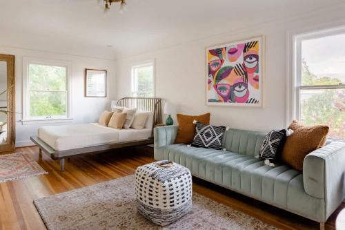 Stay Portland - BoHo Oasis in Ladd's Addition with 2 Beds