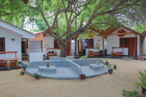 Stay Pura Vida