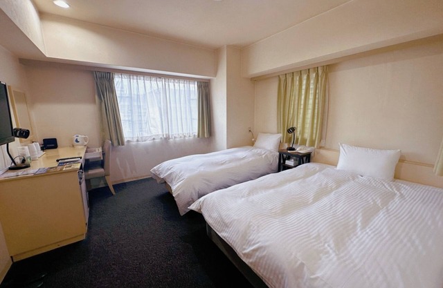 Stay without meals Smoking Economy twin for 2/Fukuoka Fukuoka