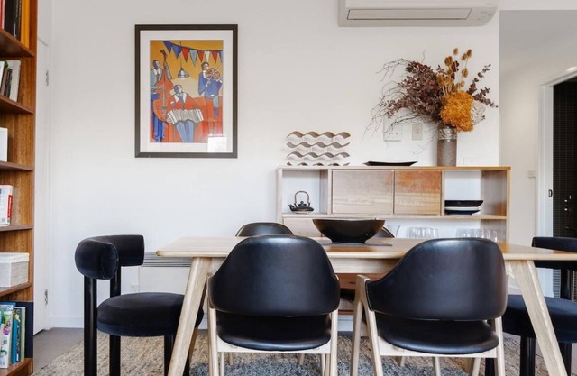 StayCentral - The Park@Port Melbourne - Pickles St, Port Melbourne - 2 bedrooms, 2 Beds, 1 Bathroom and 1 secure park + additional parking