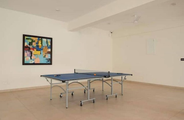 Staymaster Zyric A415 Serviced Apartment Pool