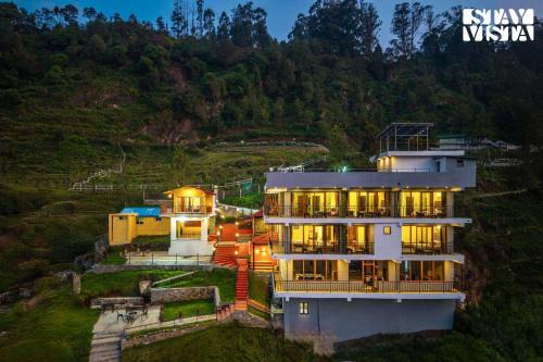StayVista at Kurinji Amaze Kodai with WiFI & Heater