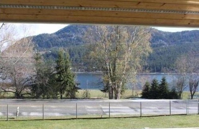 Steps from Shuswap Lake 'Blind Bay Vacation Rental'