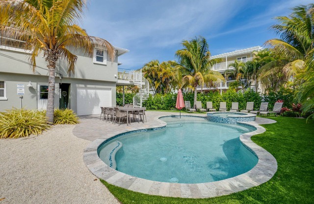 Steps to Beach - Bean Point Residence Unit A by SeaBreeze Vacation