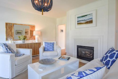 Steps to Oyster Pond Private Dock!