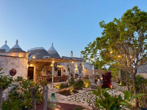 Sto al Trullo - Historic Trullo with Private Jacuzzi and Sauna