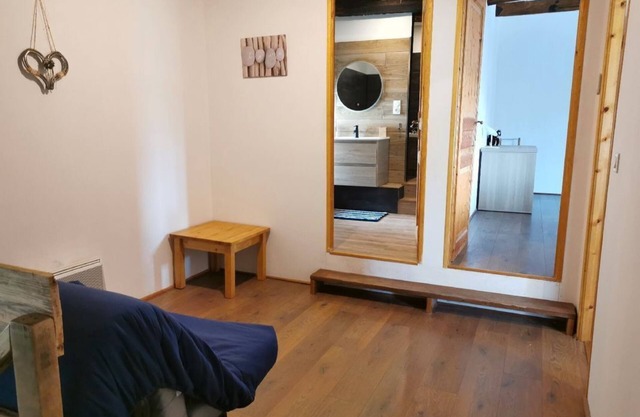 Stone manor house in equestrian center near saint malo/mont saint michel