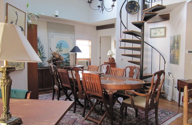 Stonington Borough - Private Townhome - Right in the Heart of "The Boro"