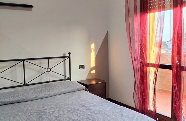 Strategic apartment in quiet area