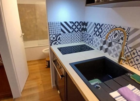 Studio 20m2 - stationnement gratuit - WiFi