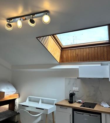 studio 21m2 équipé et meublé centre ville Massy