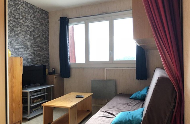 Studio 6 pers, à côté des pistes, parking & ascenseur, casier à skis, proche commerces - FR-1-602-101