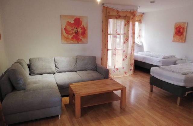 Studio Apartment '1 Zimmer Appartement 17' with Balcony and Wi-Fi