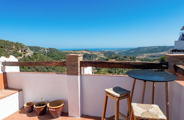 Studio Apartment 'La Casita De Casares' with Sea View, Private Terrace and Balcony