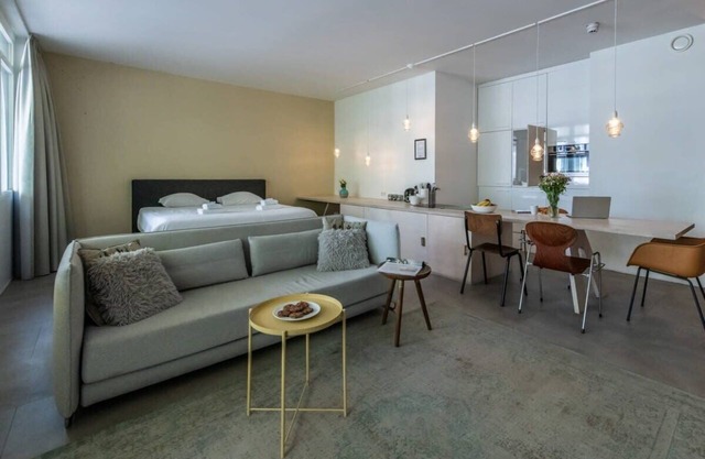 Studio Apartment with Balcony