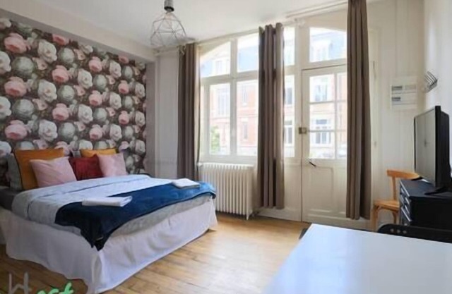 Studio, Au pied du Beffroi