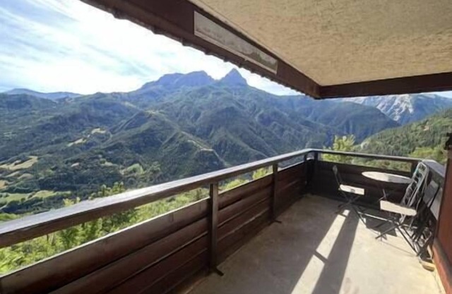 Studio avec magnifique vue sur les montagnes