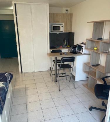 Studio avec place de parking à la timone