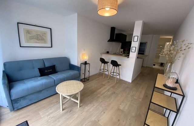 Studio Avec Terrasse de 20m2 à Proximité des Plages