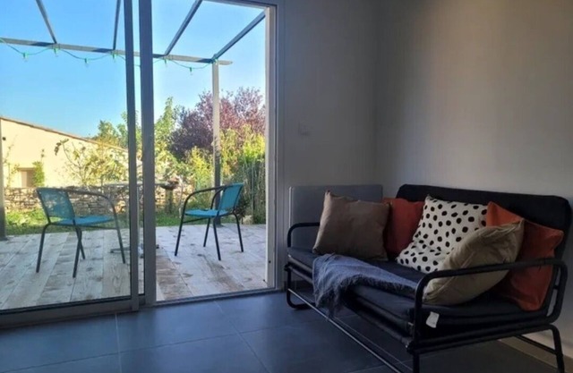 Studio Avec Terrasse Très Lumineux