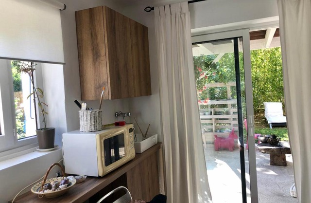 Studio calme avec terrasse proche de Lyon