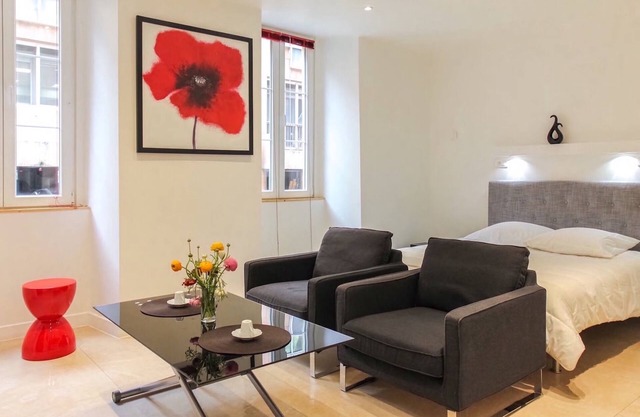 Studio charm in the heart of Old Nice