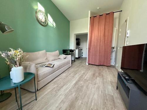 Studio de plain pied rénové et lumineux, Beaufort-en-Anjou, proche de la Loire et de ses châteaux