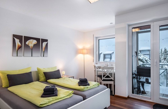 Studio 'Schwarzwaldblick F with Pool App 3' with Balcony and Wi-Fi