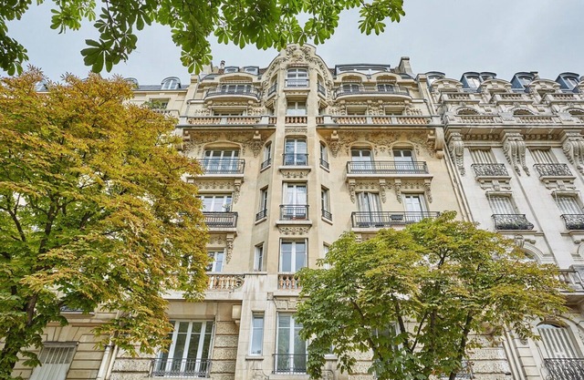 Studio Eiffel Tower/trocadero