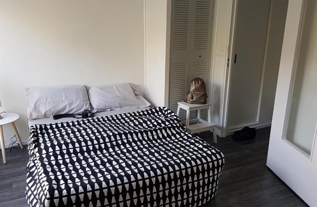 STUDIO en face de la forêt de FONTAINEBLEAU