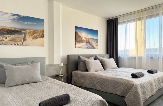Studio-Family-Private Bathroom-City view