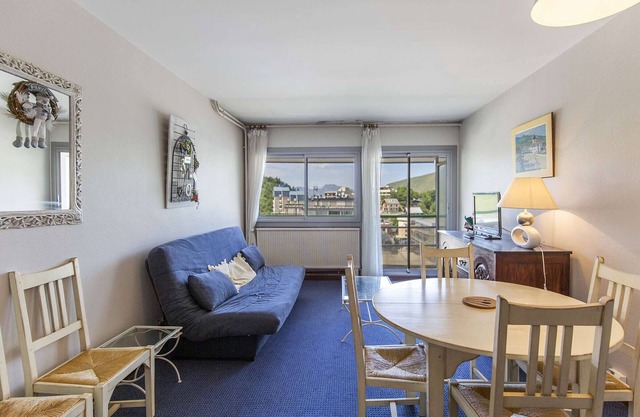 Studio for 6 with balcony in Gourette, well equipped