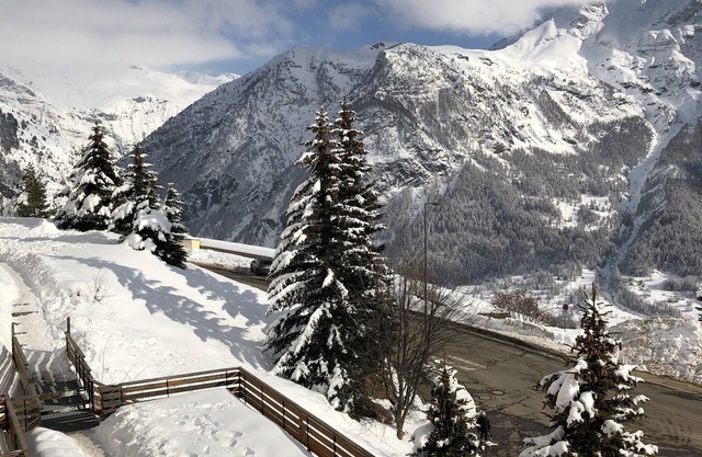 Studio for rent located in heart of French Alpes for up to 5 people