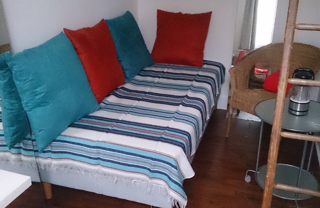 Studio located in the center of Paris, between the Marais and the Saint Martin canal
